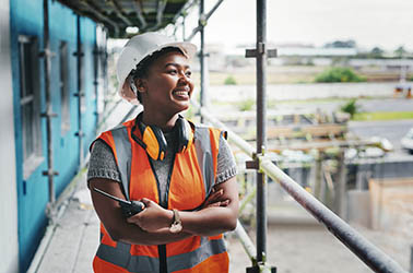 FemaleWorkerSmiling 250h